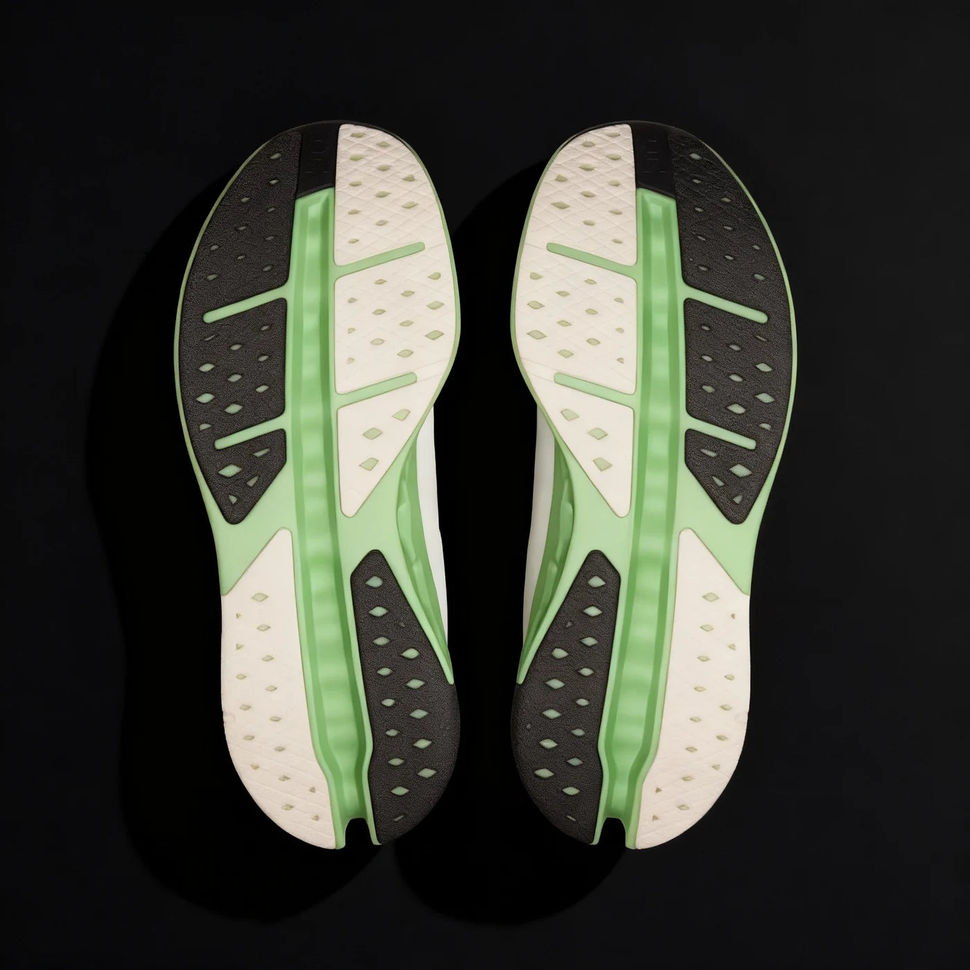 Performance Running Shoe — Ivory Hone